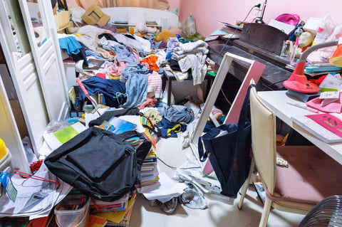 Clothes pile cleanup